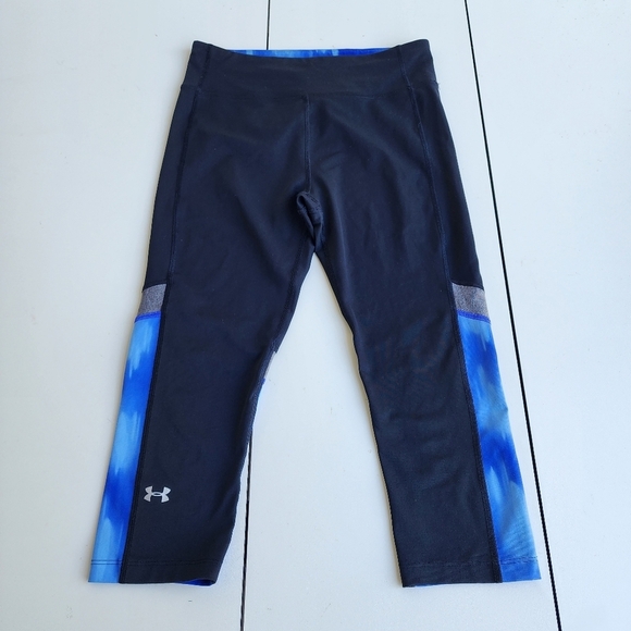 Under Armour Heat Gear Crop Pants Women's Activewear Black Blue  Compression M - Picture 1 of 8